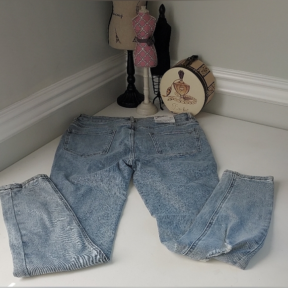 William Rast Light Wash Distressed Sculpted High Rise Skinny Jeans NWT - Picture 6 of 14